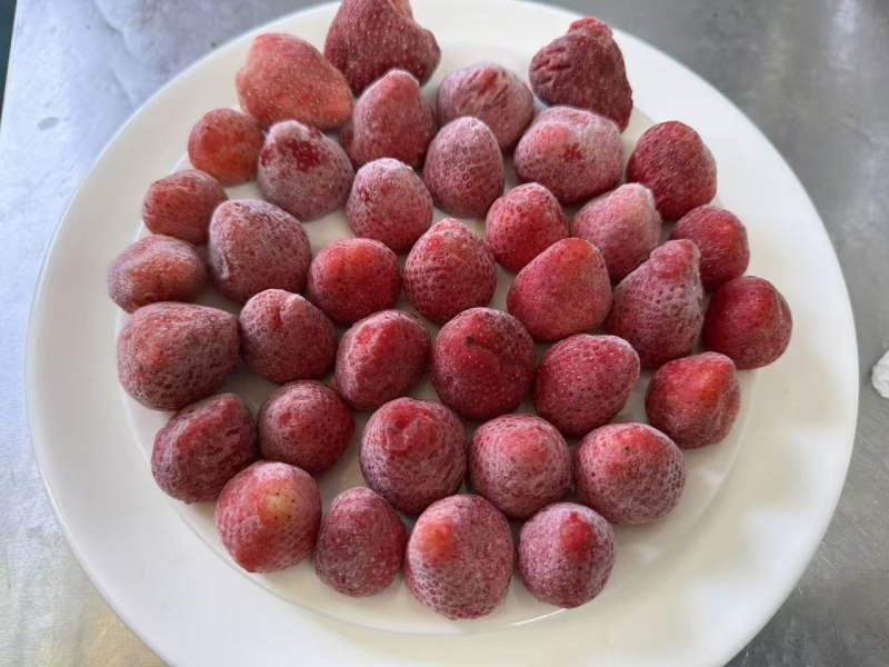 草莓整果
